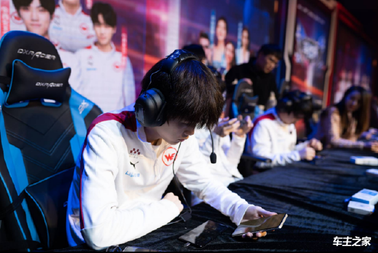 DVM粉丝与 Joblife 支持者在VALORANT Challengers 2025 France ：革命第二阶段引发冲突